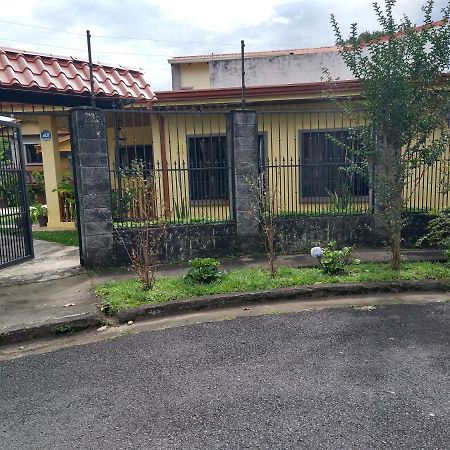 Casa Lorin Apartment Rio Segundo Luaran gambar